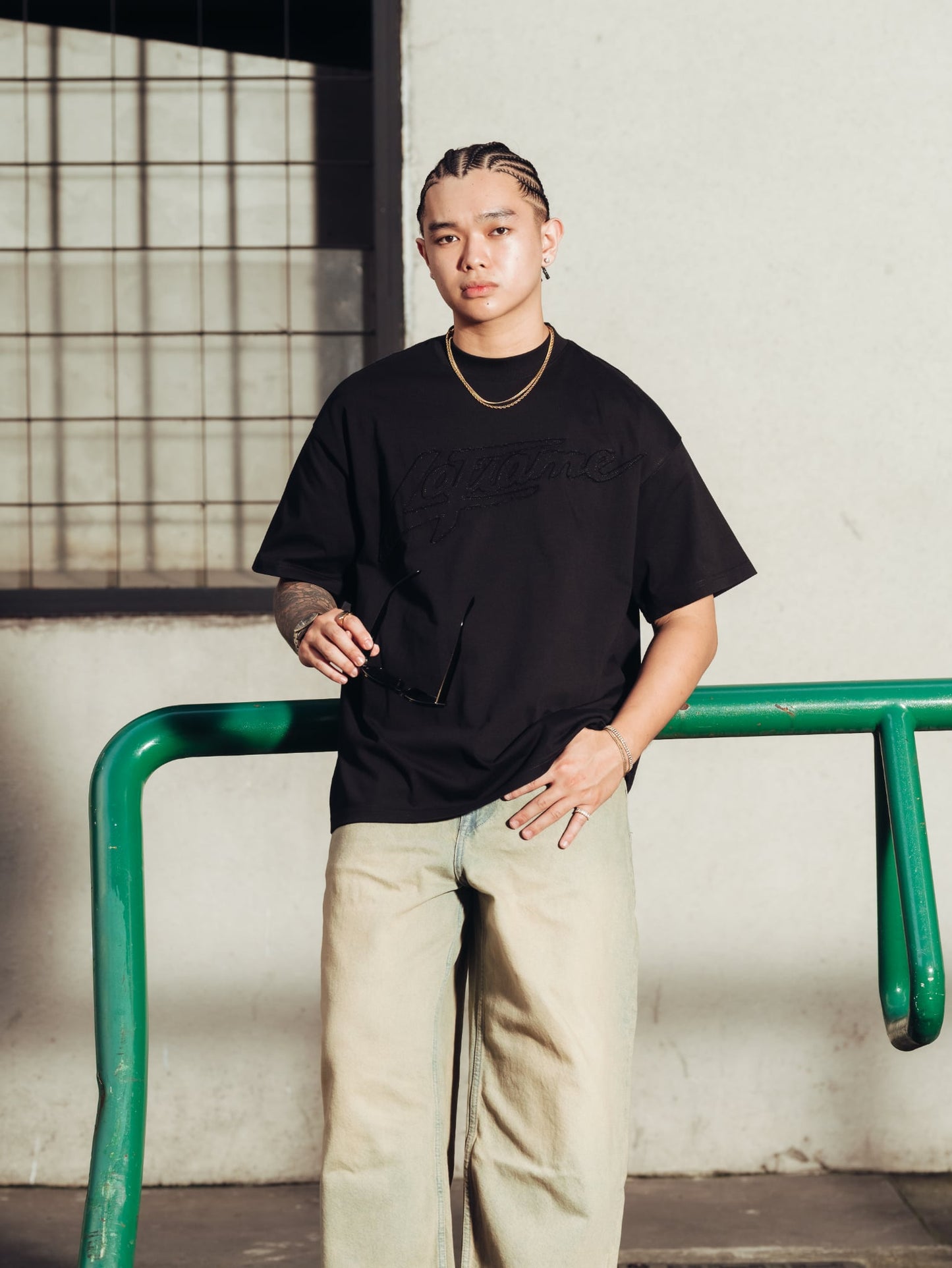 SIGNATURE APPLIQUE BLACK