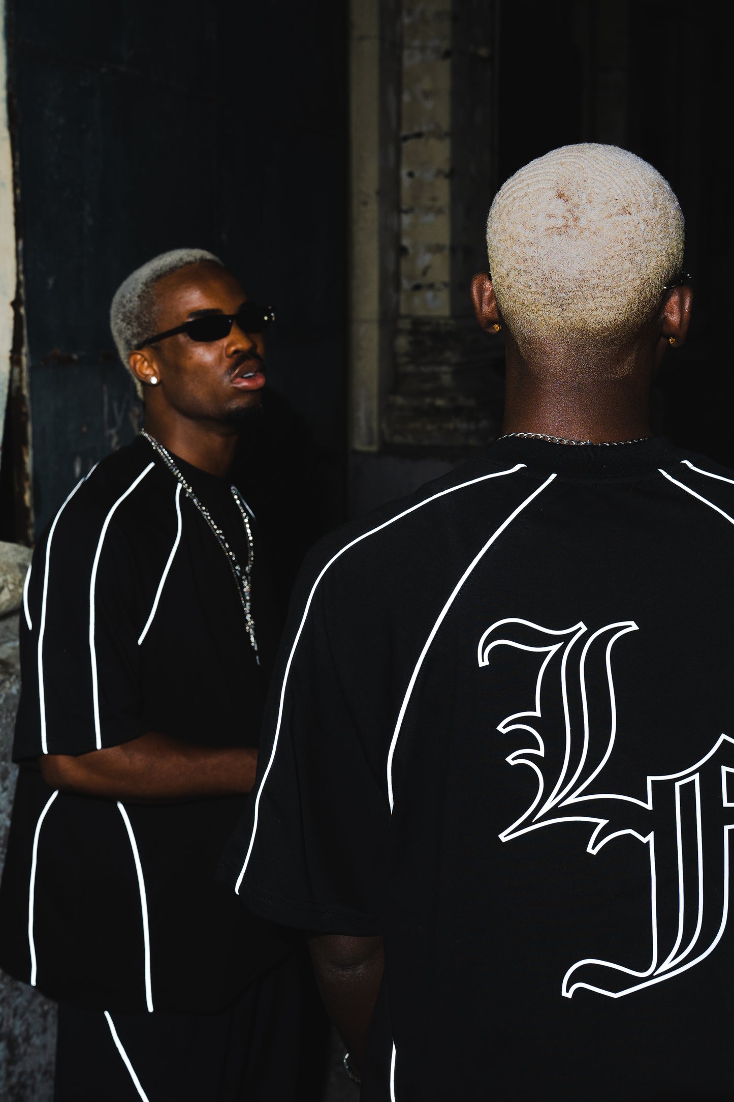 PERFORMANCE TEE